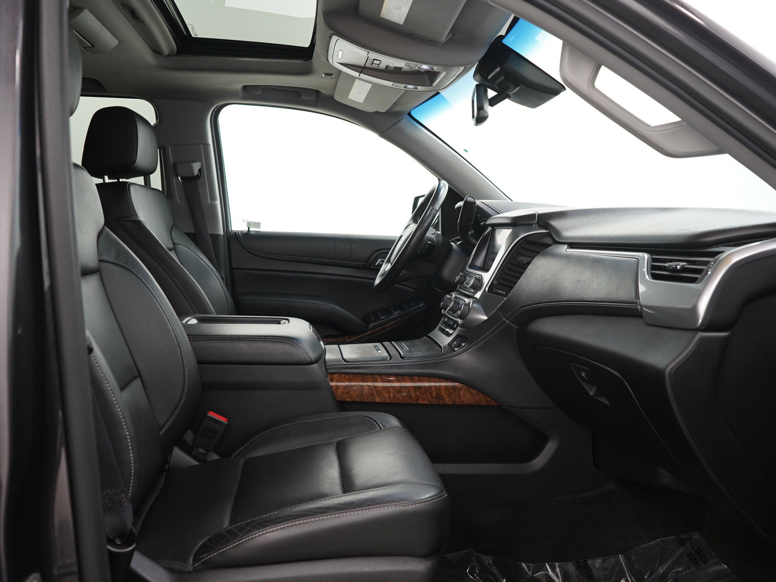 Used 2016 Chevrolet Suburban LTZ AWD/4WD image 14