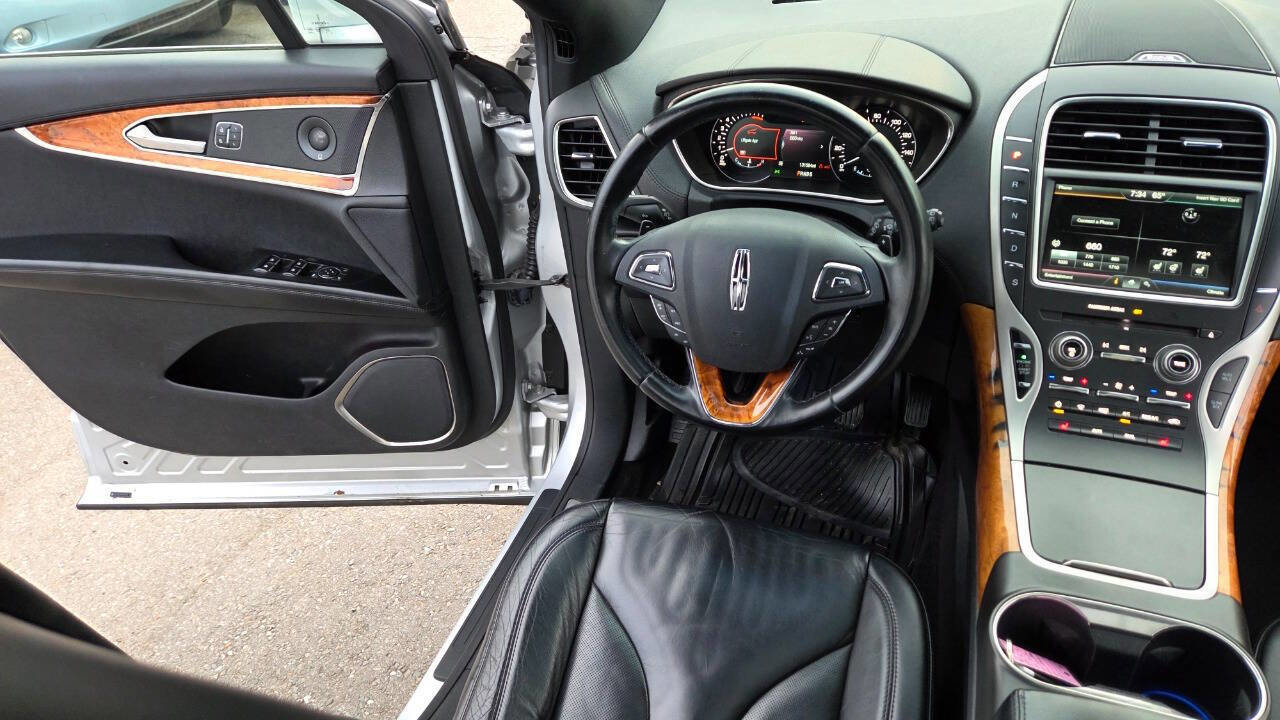 Used 2016 Lincoln MKX Select w/ Select Plus Package AWD/4WD image 37