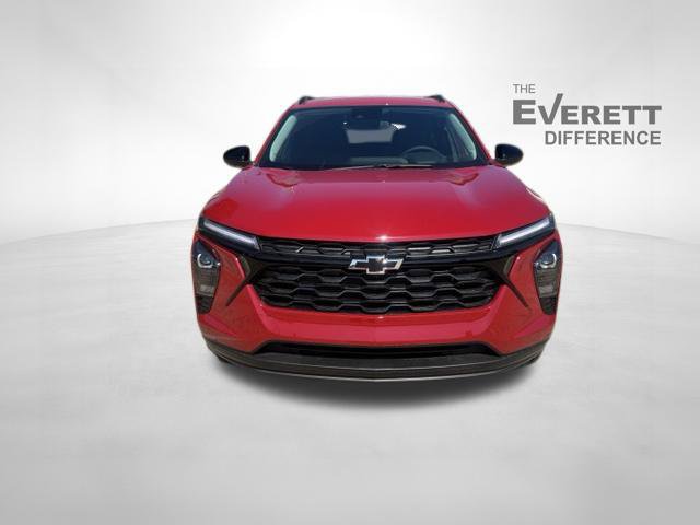 New 2026 Chevrolet Trax LT w/ Driver Confidence Package FWD image 2