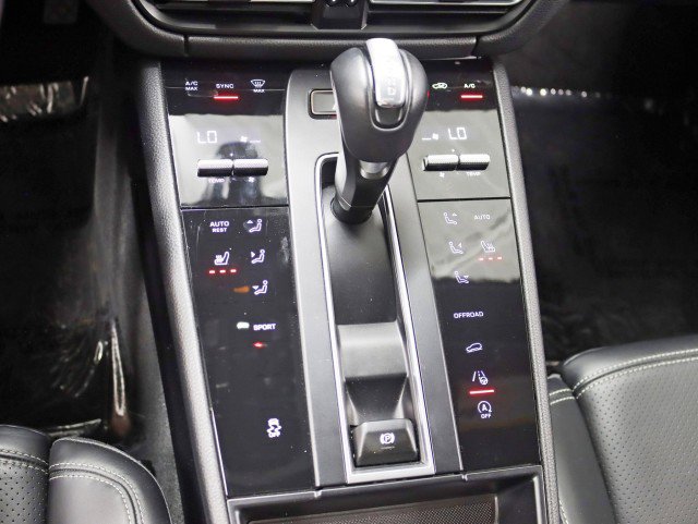Used 2023 Porsche Macan image 21