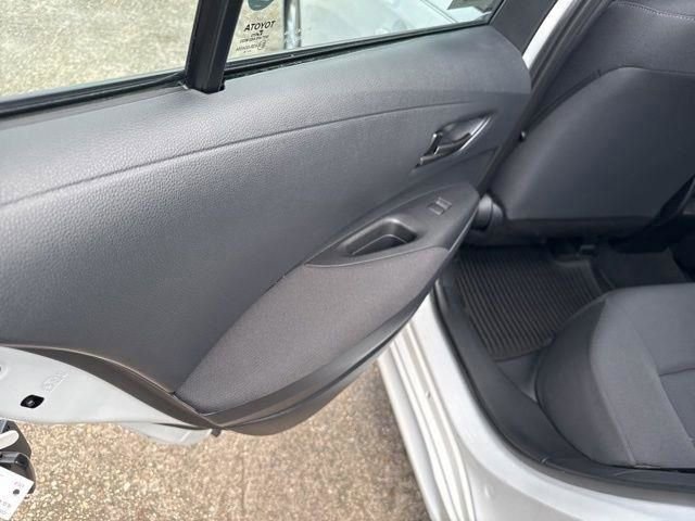 Used 2025 Toyota Corolla LE w/ LE Premium Package image 18