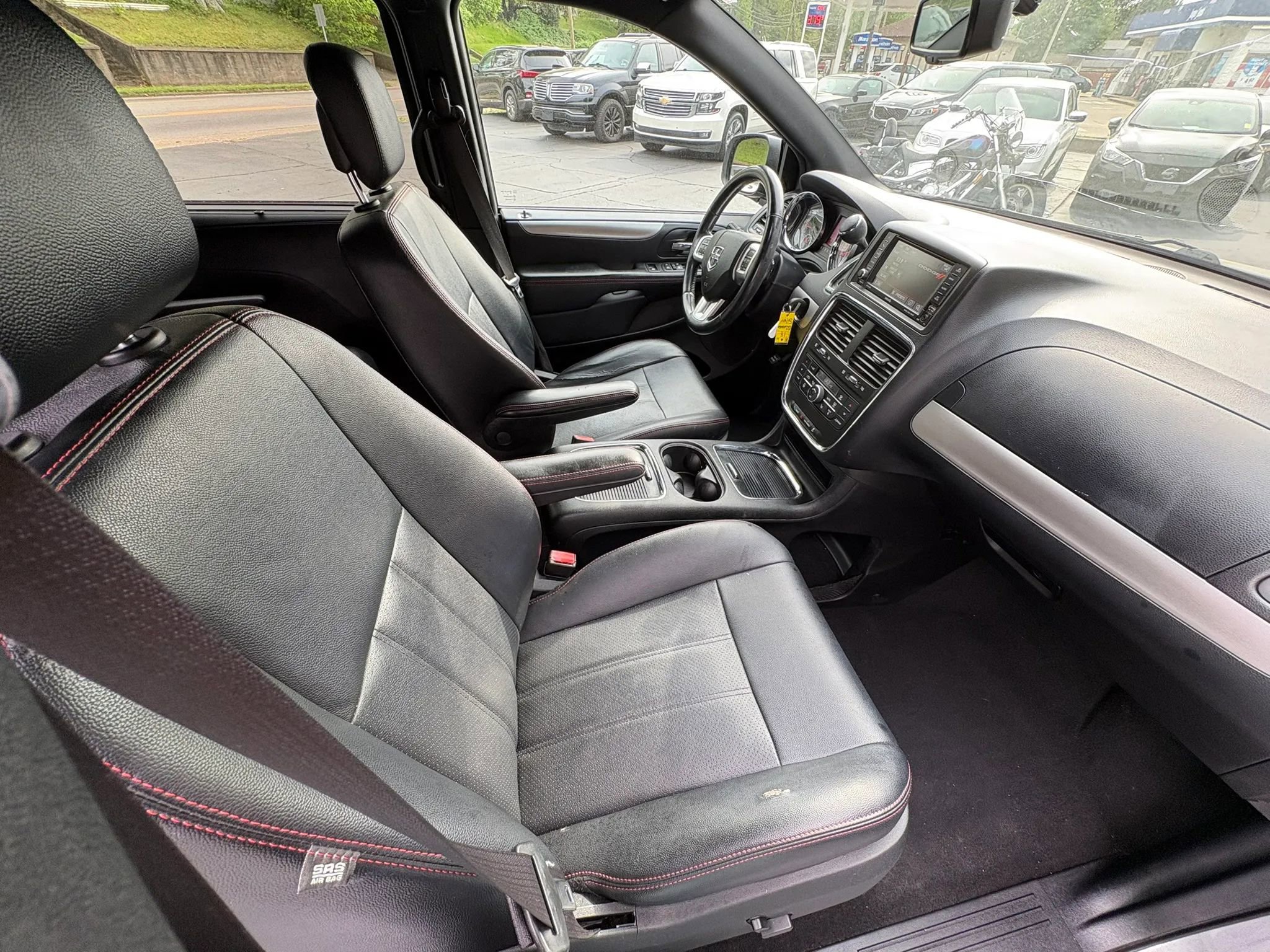 Used 2018 Dodge Grand Caravan GT FWD image 21