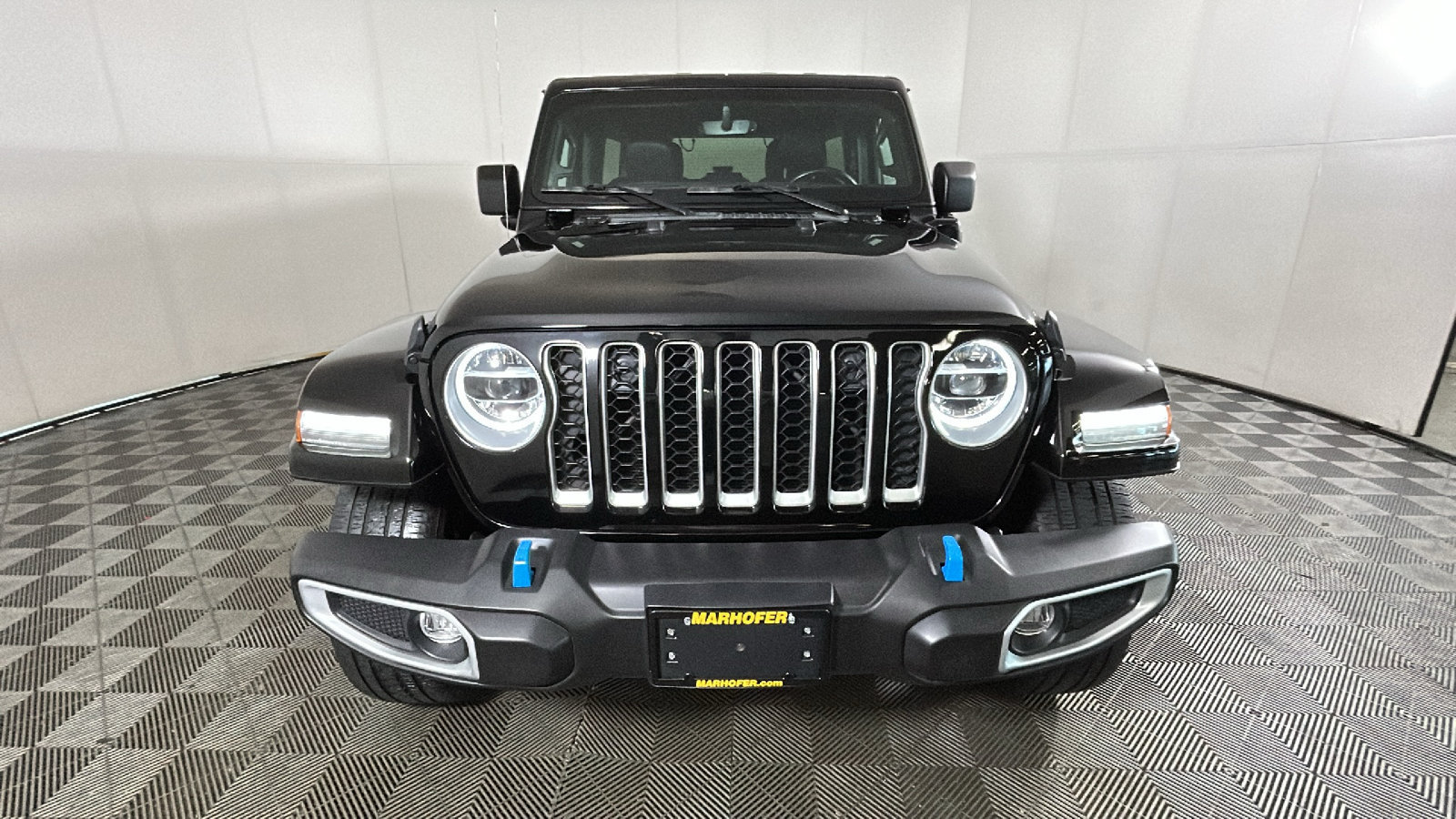 Used 2022 Jeep Wrangler Unlimited Sahara AWD/4WD image 9