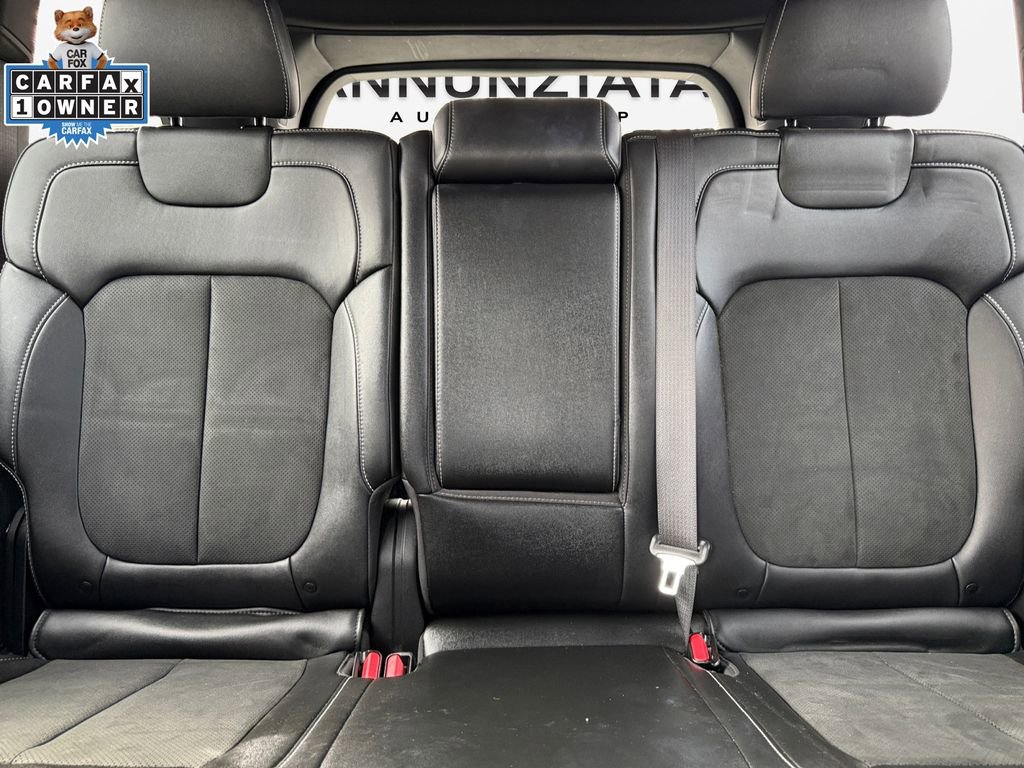 Used 2023 Jeep Grand Cherokee Altitude image 16