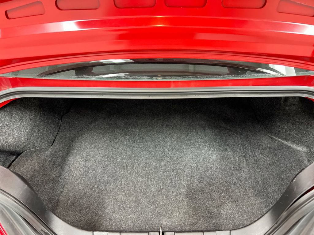 Used 2005 Ford Mustang GT RWD image 22