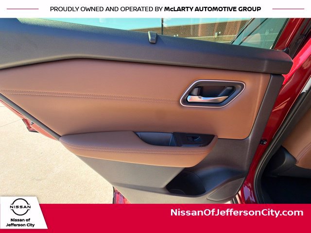 New 2026 Nissan Rogue Platinum w/ Platinum Premium Package AWD/4WD image 16