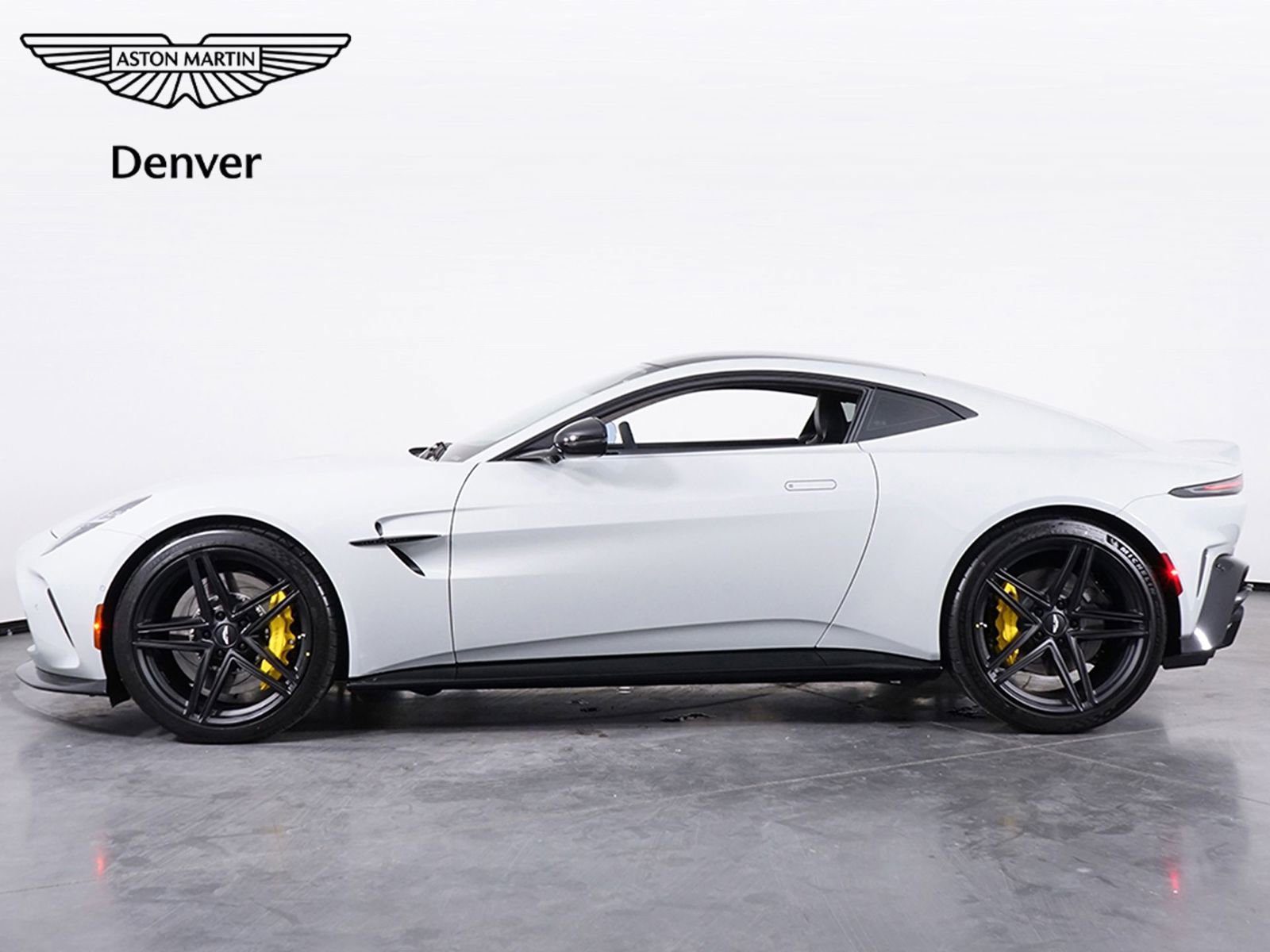 New 2026 Aston Martin V8 Vantage Coupe image 2