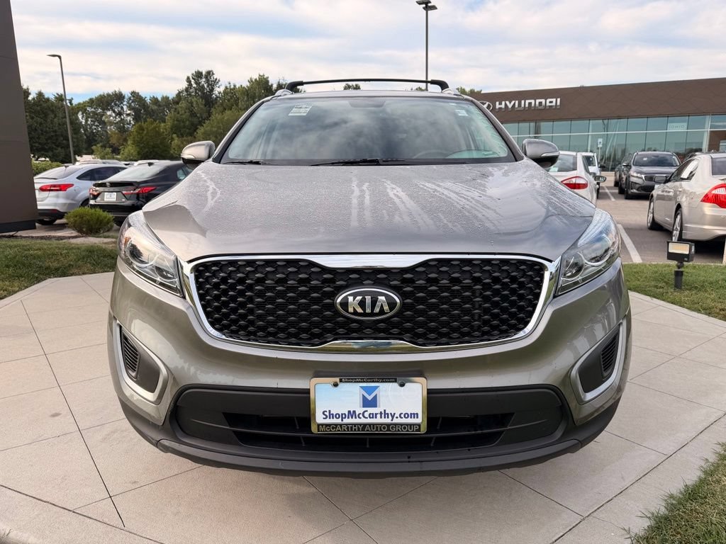 Used 2017 Kia Sorento FWD w/ LX Convenience Package image 12
