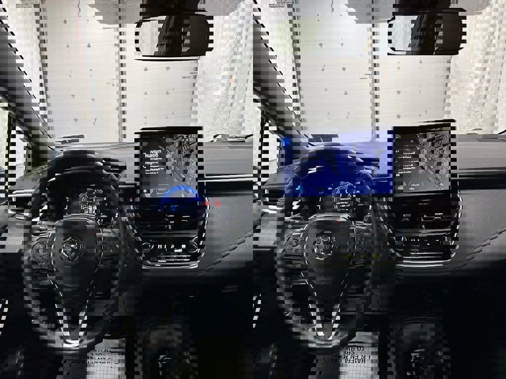 Used 2025 Toyota Corolla XSE image 16