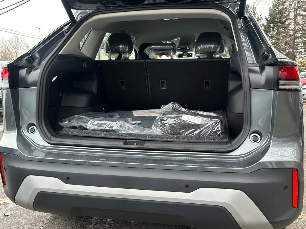 New 2026 Volkswagen Tiguan SE image 15