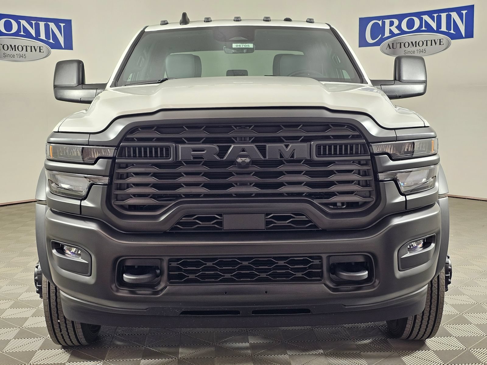 New 2026 RAM 5500 Tradesman AWD/4WD image 34