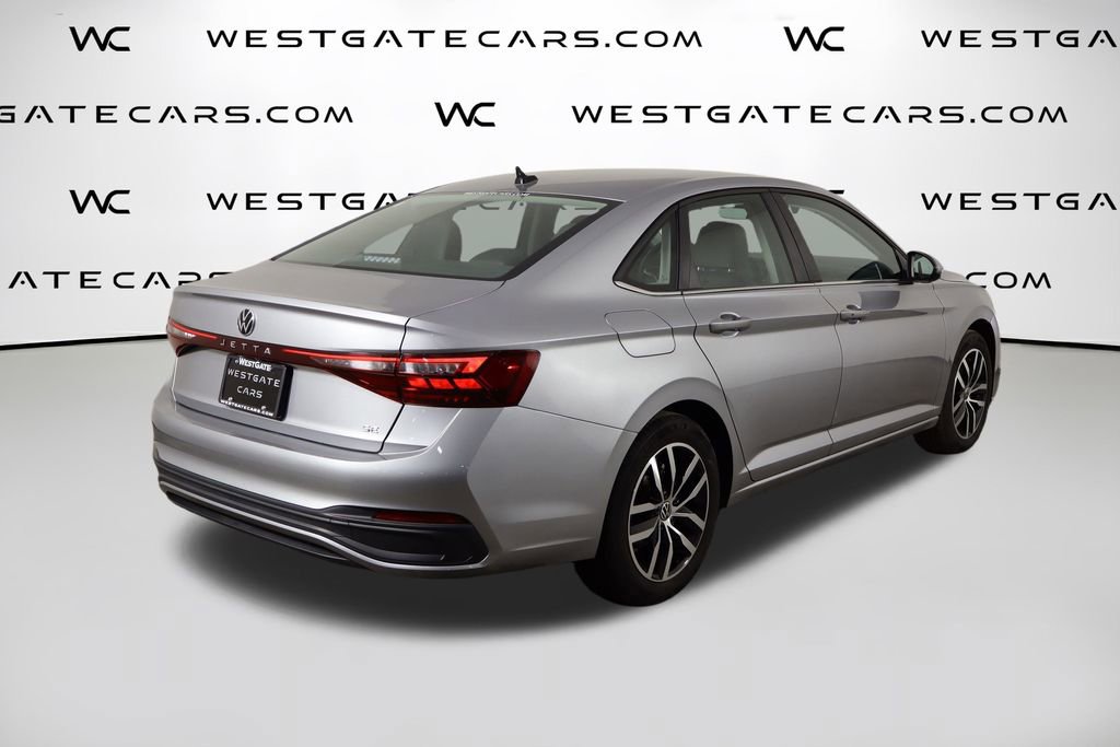 Used 2025 Volkswagen Jetta SE image 47