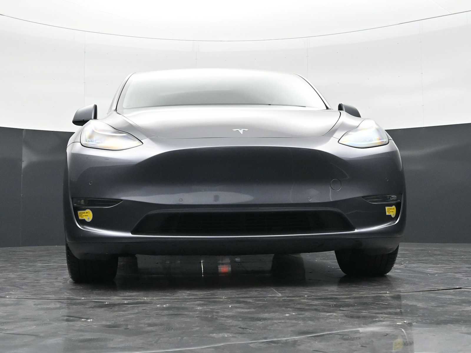 Used 2021 Tesla Model Y Long Range AWD/4WD image 41
