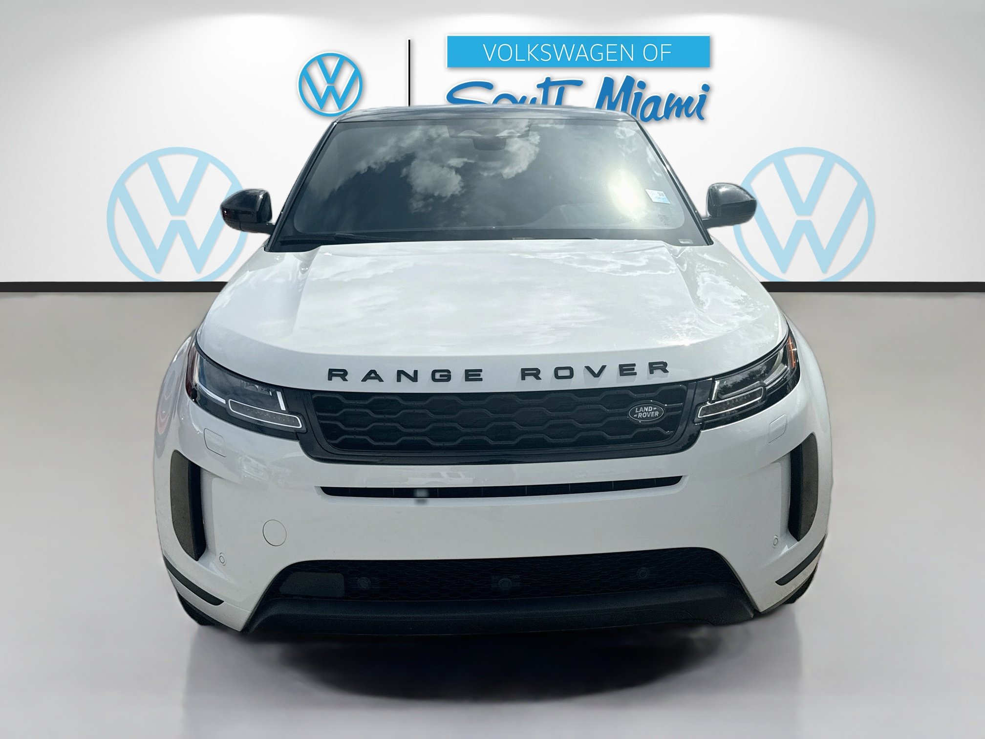 Used 2023 Land Rover Range Rover Evoque S AWD/4WD image 2