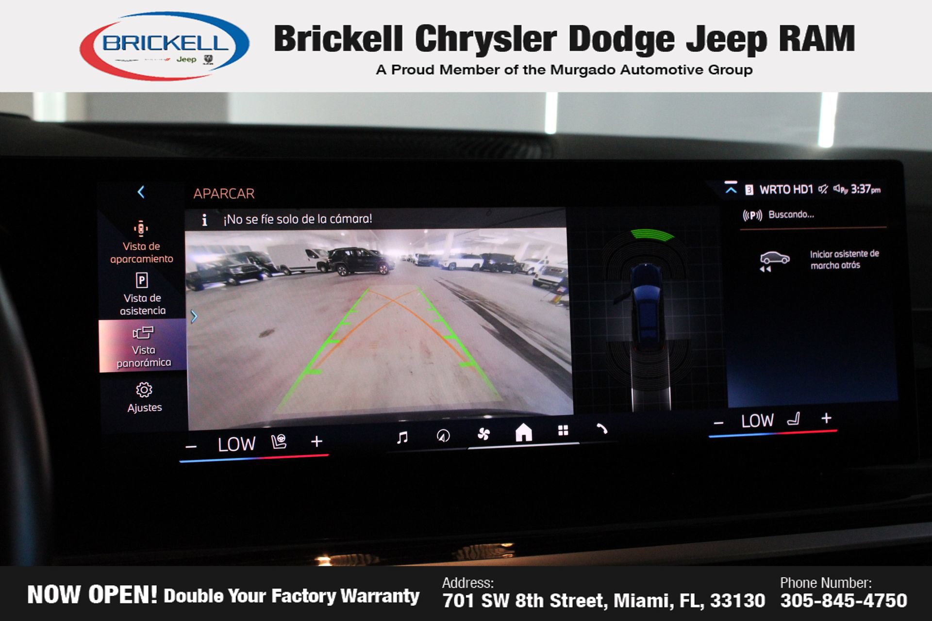 Used 2025 BMW X7 xDrive40i w/ M Sport Package AWD/4WD image 32