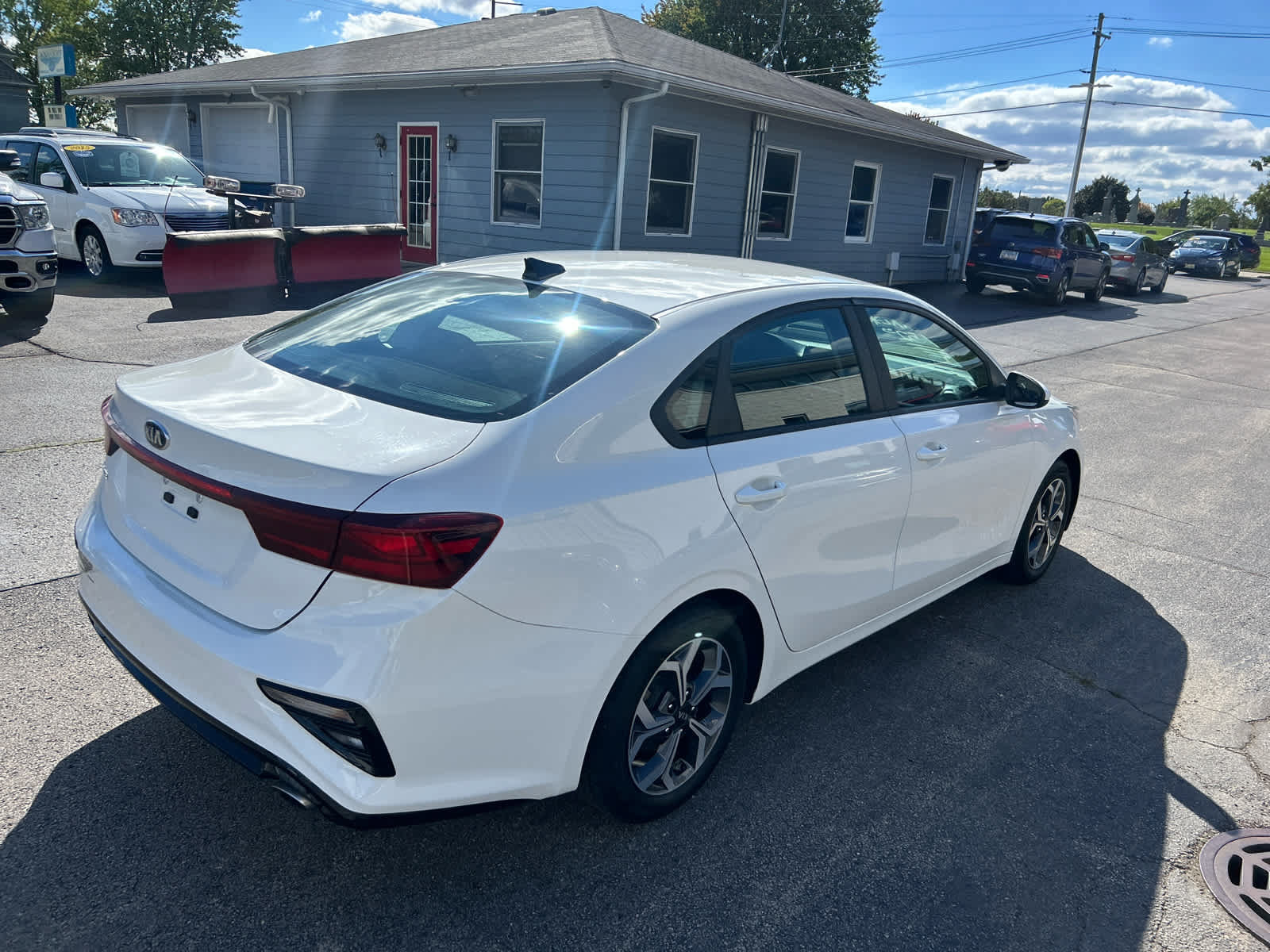 Used 2020 Kia Forte LXS FWD image 3