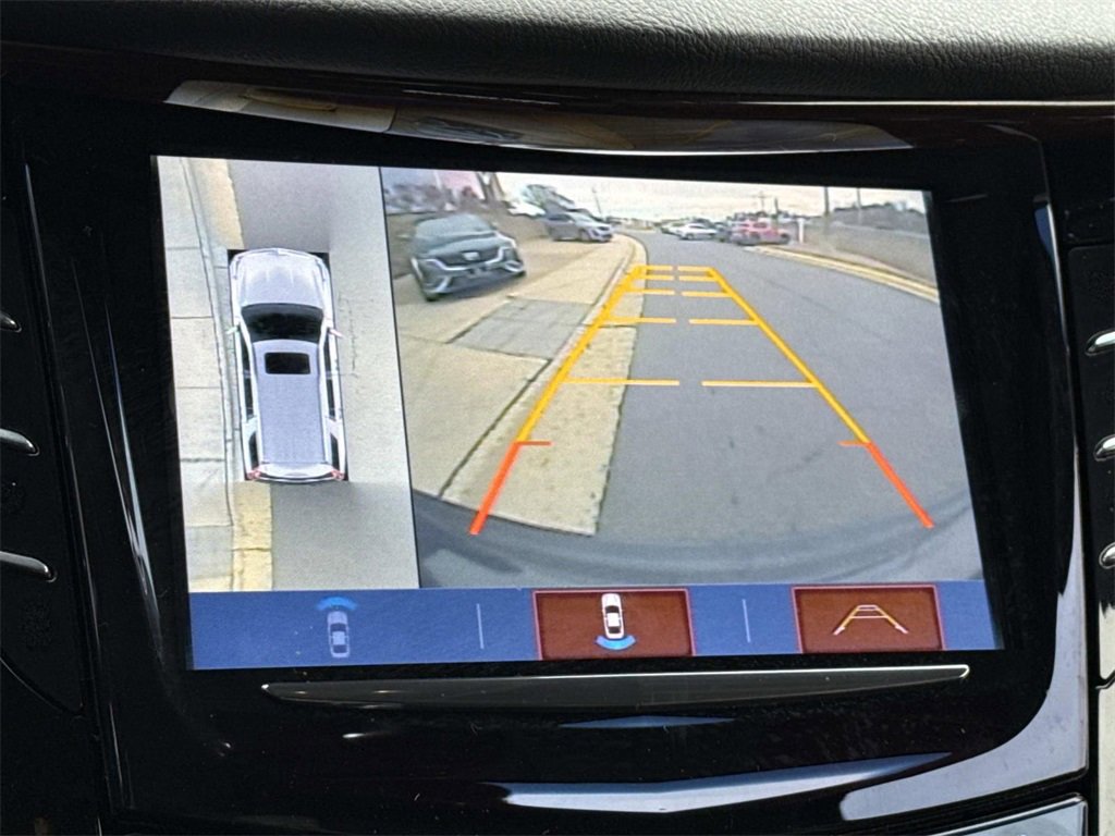 Used 2017 Cadillac Escalade Premium Luxury image 23