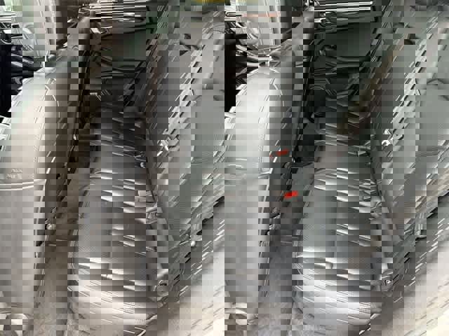 Used 2020 Porsche Macan w/ Premium Package Plus image 7