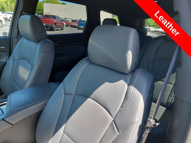 Used 2024 Buick Enclave Premium FWD image 6