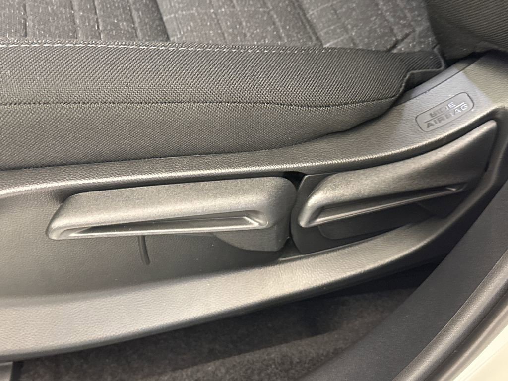 New 2026 Honda HR-V LX image 21