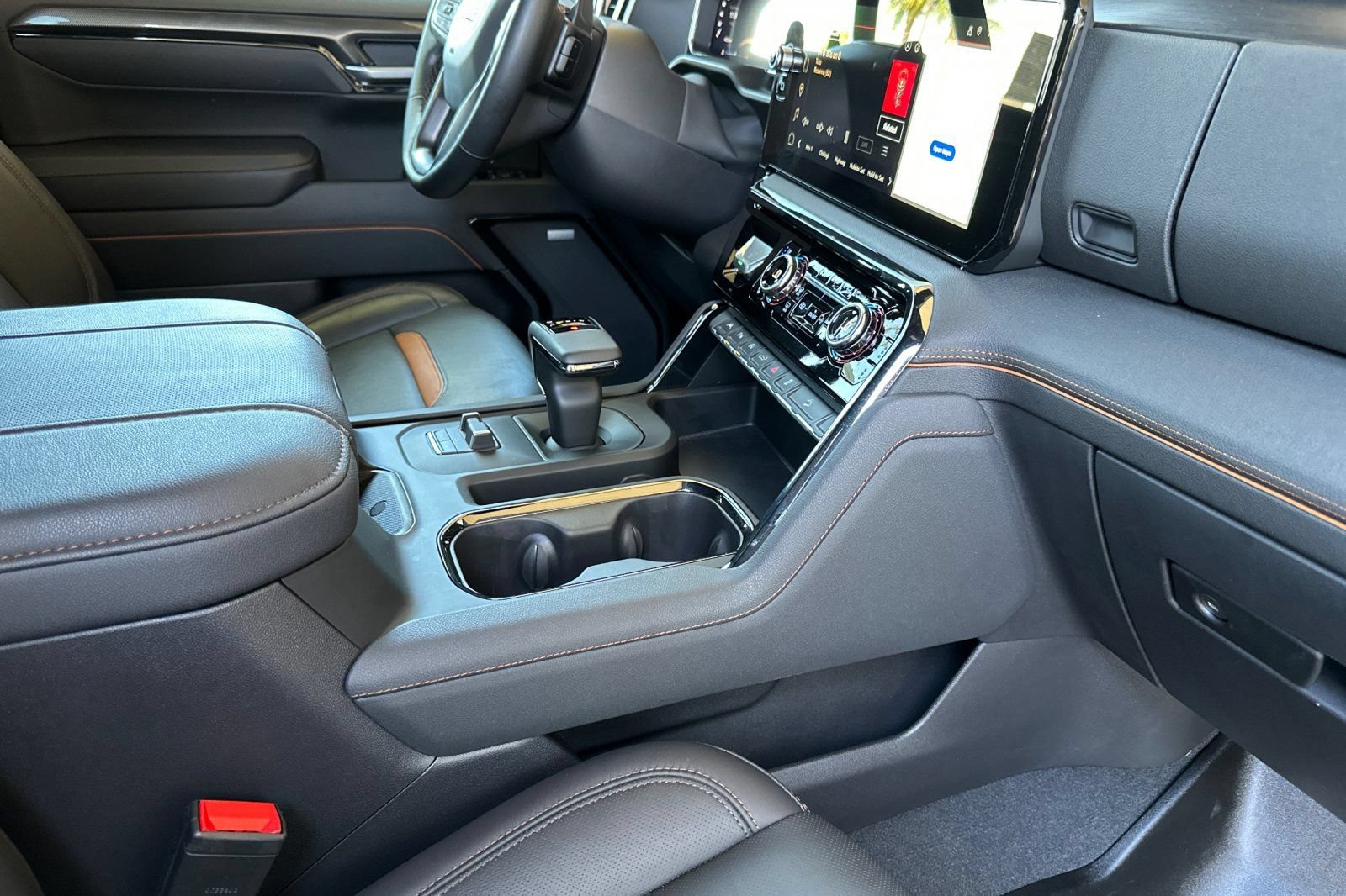 Used 2026 GMC Sierra 1500 AT4 w/ Technology Package AWD/4WD image 16