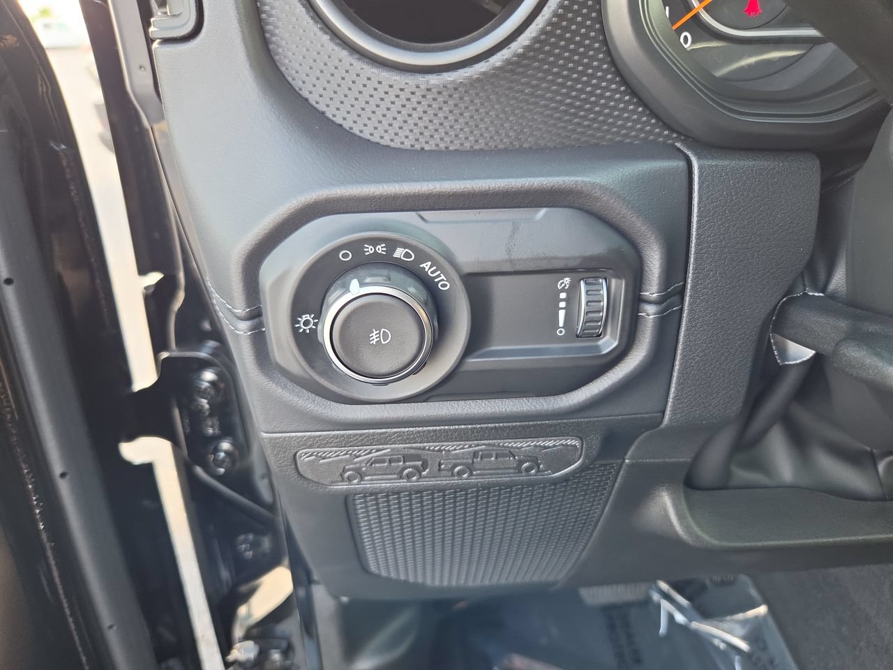 New 2027 Jeep Wrangler Unlimited Rubicon AWD/4WD image 16