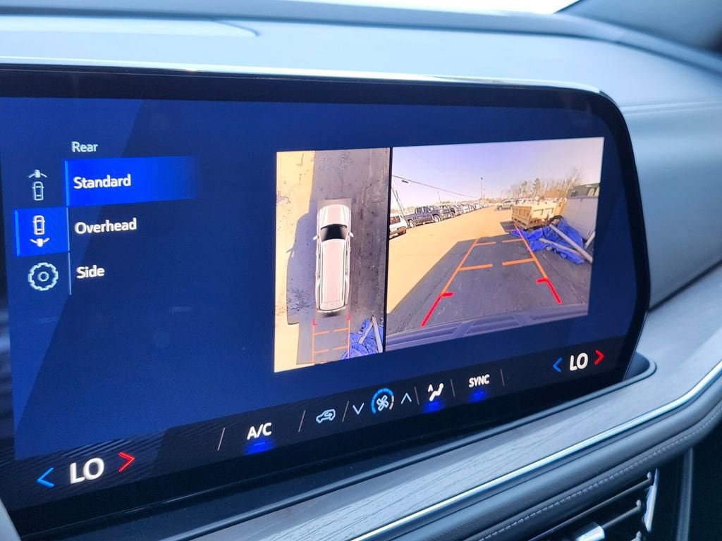 New 2026 Chevrolet Suburban LS AWD/4WD image 20