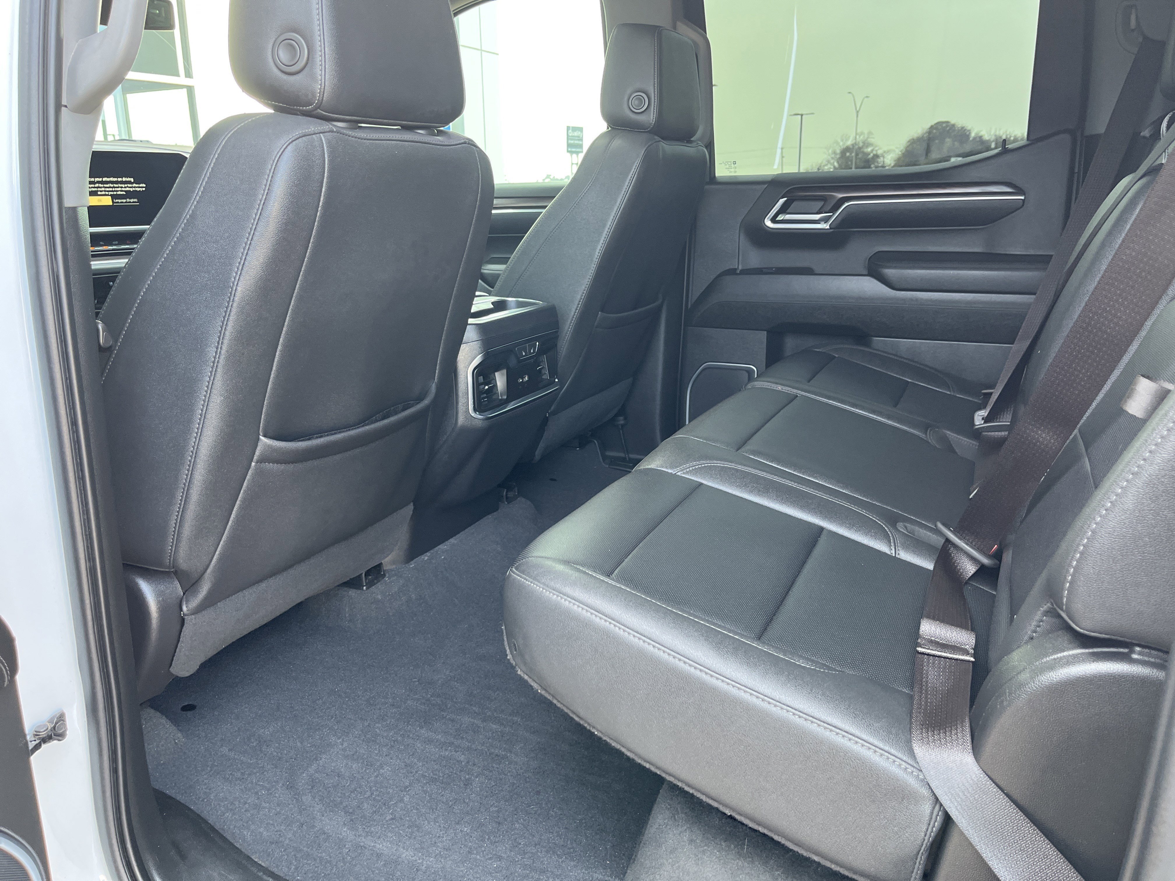 Used 2023 GMC Sierra 1500 SLT image 11