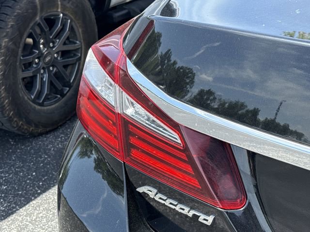 Used 2017 Honda Accord LX image 9