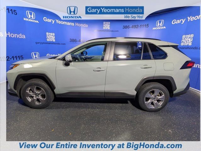 Used 2022 Toyota RAV4 XLE image 9