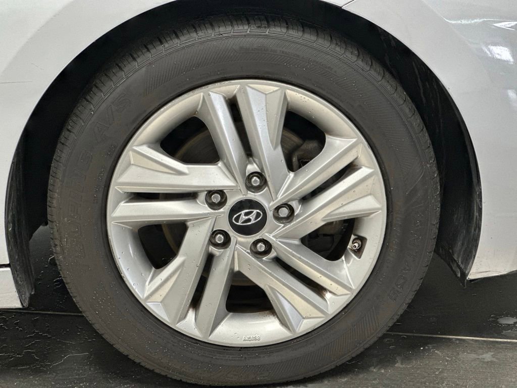 Used 2020 Hyundai Elantra Value Edition w/ Cargo Package (C1) FWD image 25