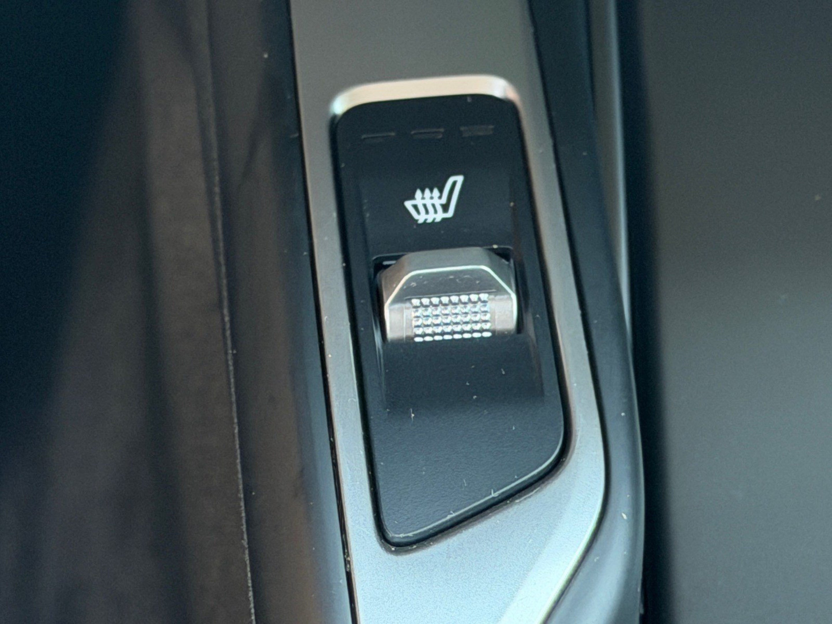 Certified 2023 Kia Sorento X-Line EX AWD/4WD image 22