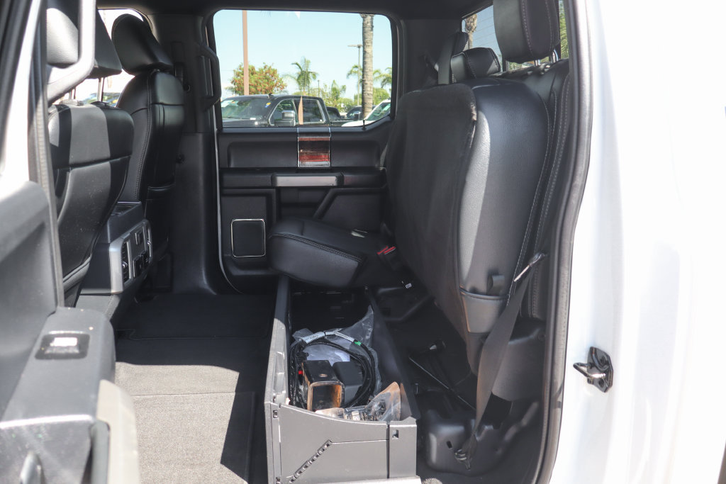 Used 2022 Ford F350 Lariat w/ Black Appearance Package AWD/4WD image 44