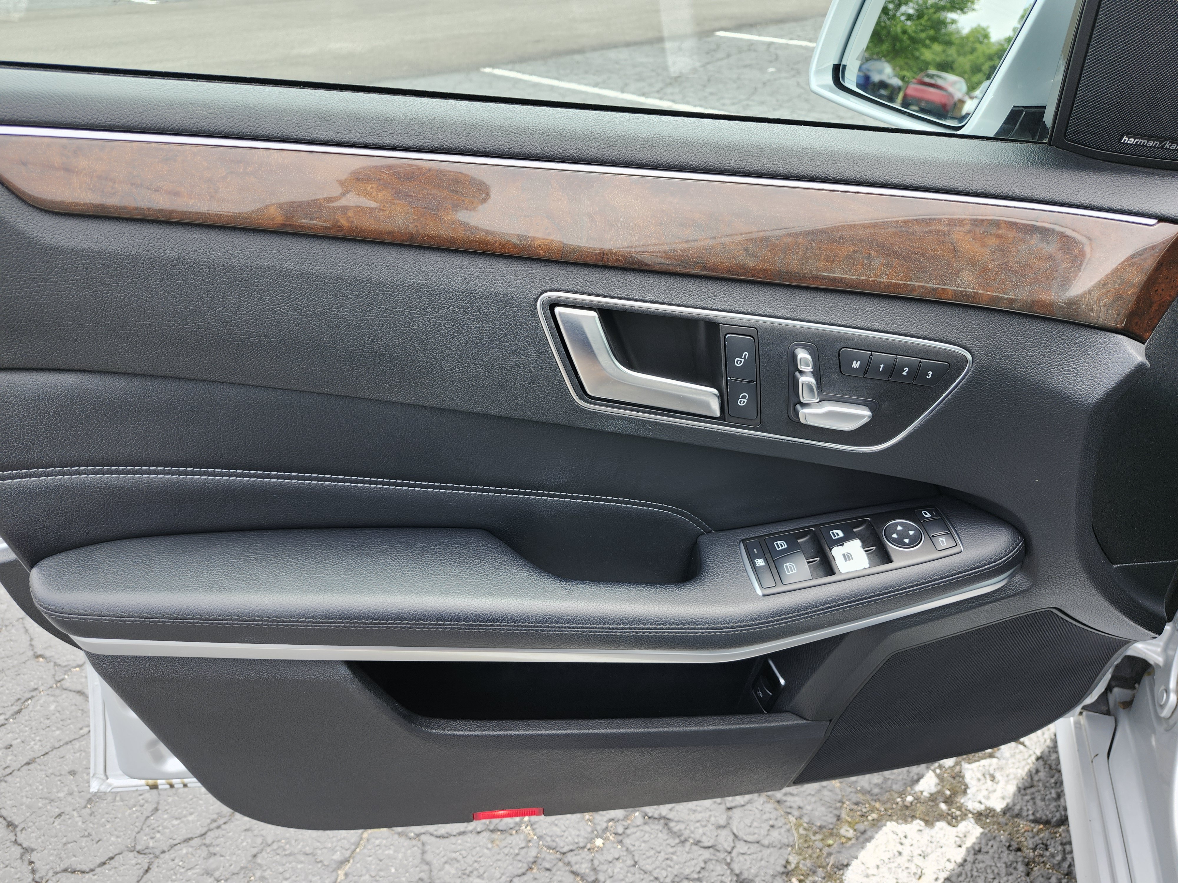 Used 2014 Mercedes-Benz E 350 4MATIC Wagon image 24