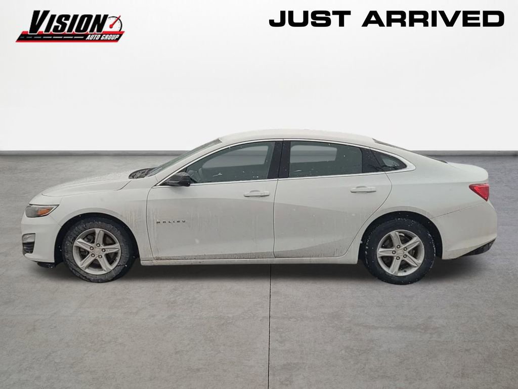 Used 2022 Chevrolet Malibu LS image 8