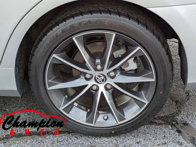 Used 2015 Toyota Camry XSE FWD image 12
