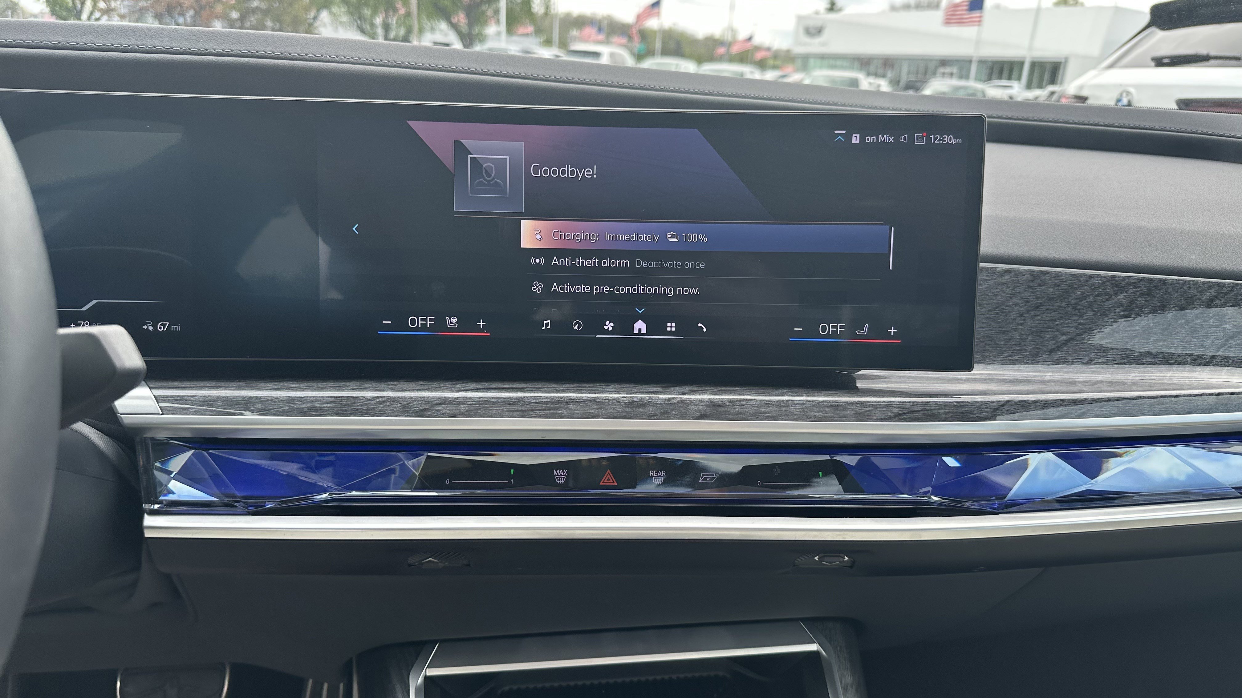 Certified 2025 BMW i7 xDrive60 w/ Premium Package AWD/4WD image 31