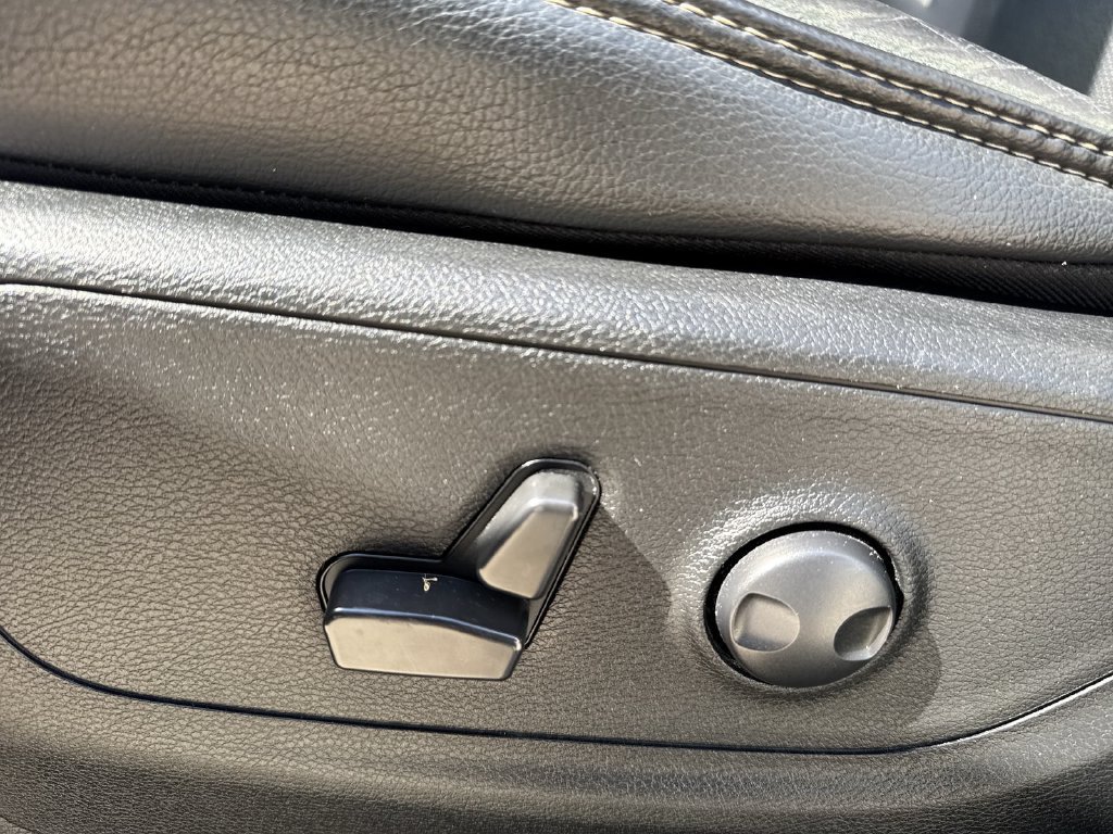 Used 2022 RAM 1500 Rebel w/ Rebel Level B Equipment Group AWD/4WD image 14