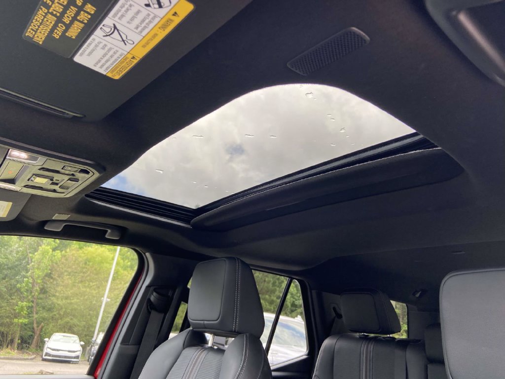 Used 2025 Toyota 4Runner Limited RWD image 19
