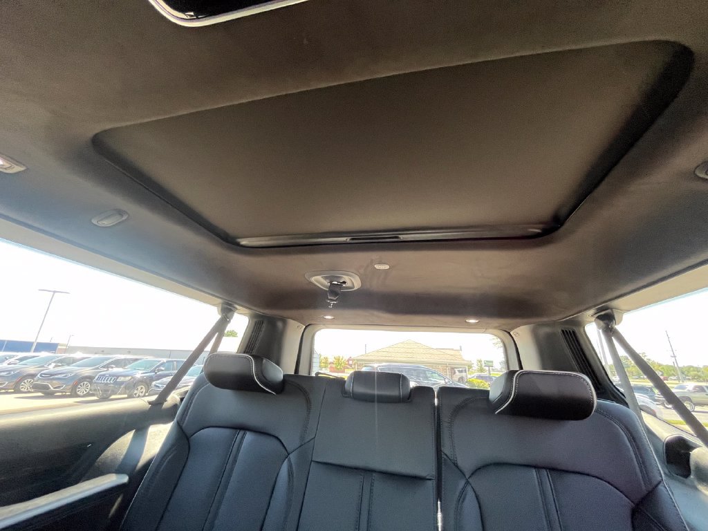 Used 2025 Jeep Grand Wagoneer L Series II Obsidian w/ Quick Order Packagew 28T AWD/4WD image 18