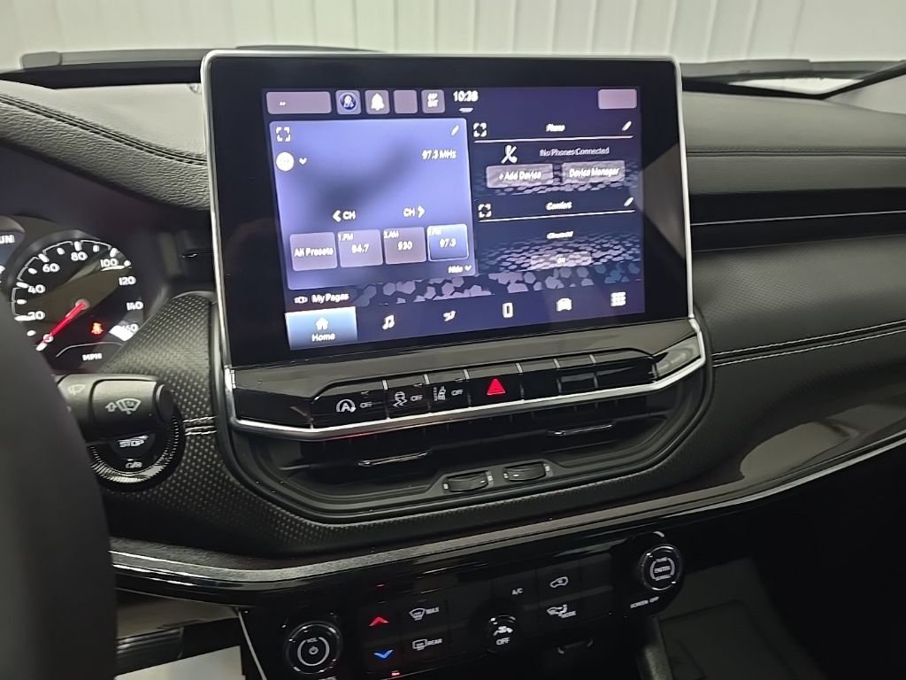 Used 2023 Jeep Compass Altitude image 24