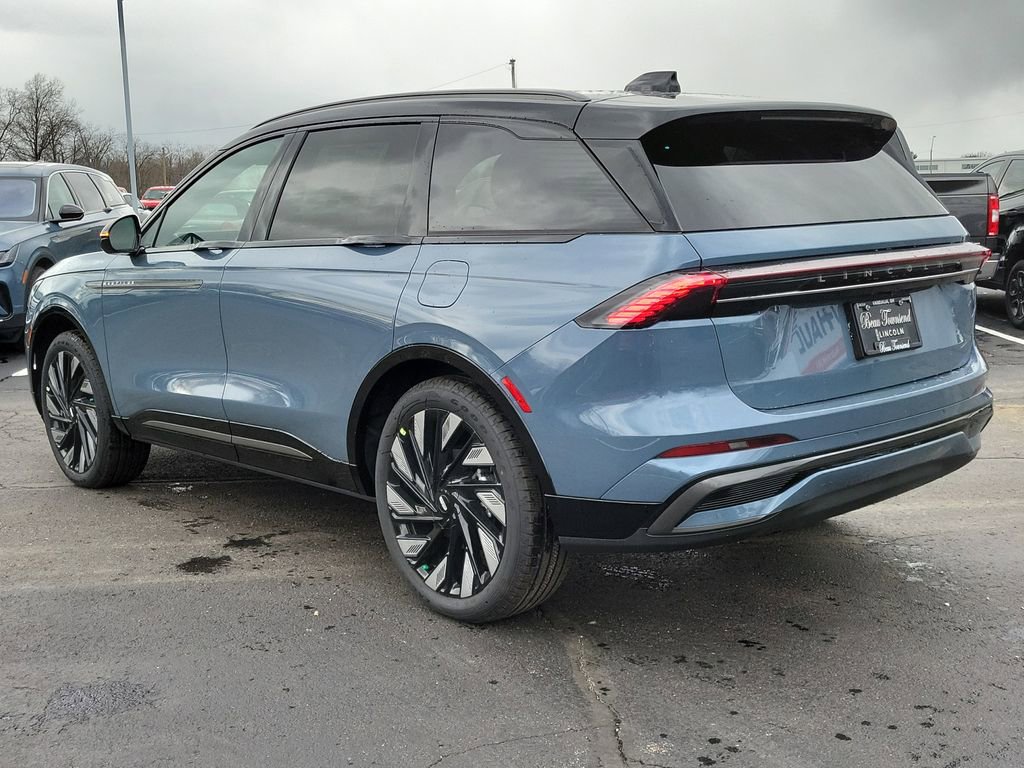 New 2026 Lincoln Nautilus Reserve w/ Jet Appearance Package image 6