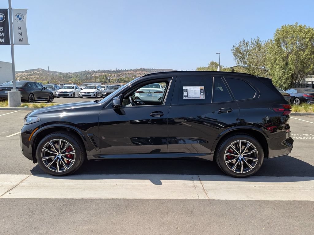 Used 2024 BMW X5 sDrive40i w/ M Sport Package RWD image 5