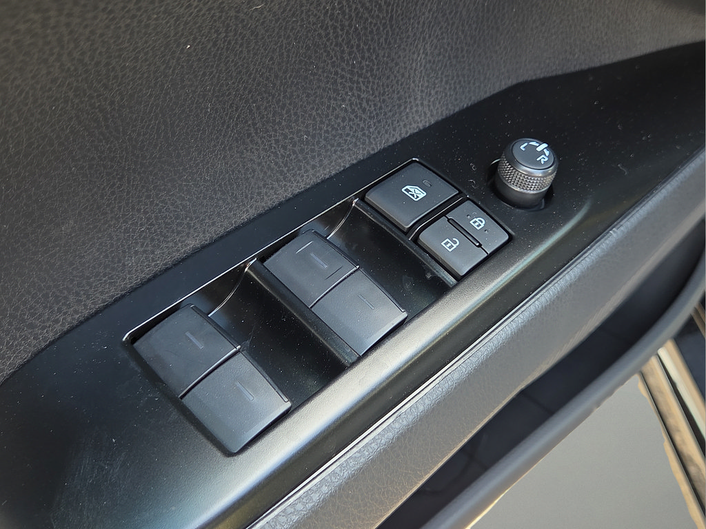 New 2026 Toyota Camry SE w/ Convenience Package FWD image 18