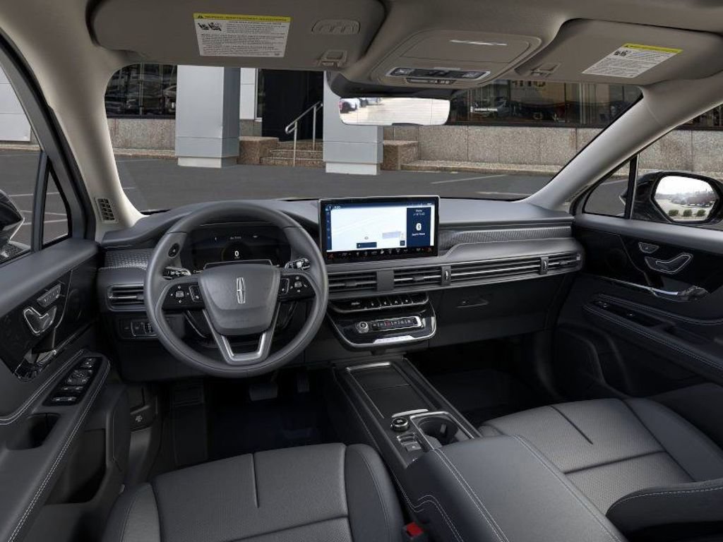 New 2025 Lincoln Corsair Reserve w/ Jet Appearance Package AWD/4WD image 9