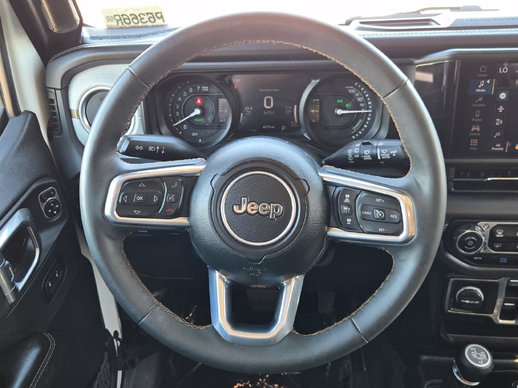Used 2024 Jeep Wrangler Unlimited Sahara AWD/4WD image 14