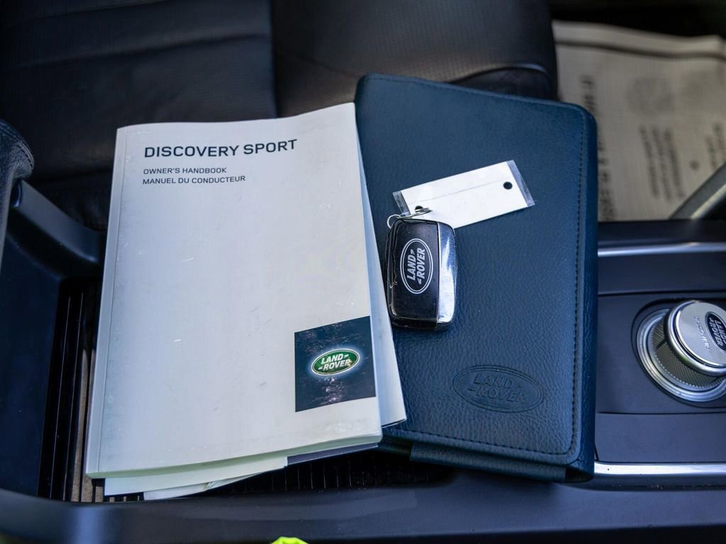 Used 2015 Land Rover Discovery Sport HSE AWD/4WD image 16