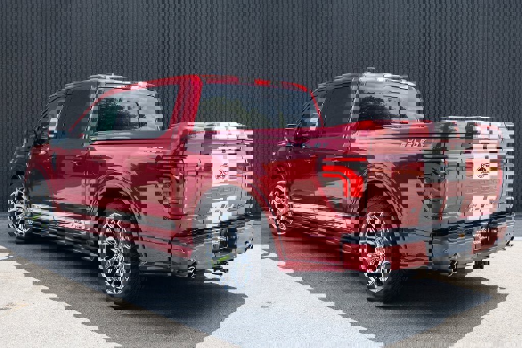 New 2025 Ford F150 Lariat w/ Equipment Group 502A High image 4