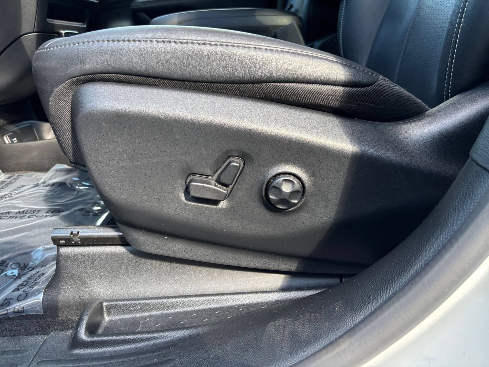 Used 2025 Chrysler Pacifica Select FWD image 21