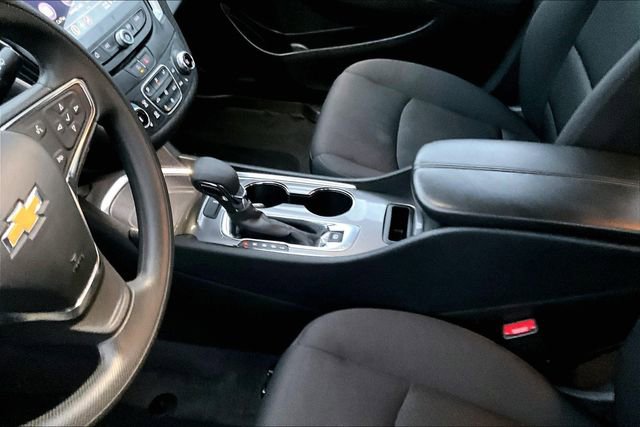 Used 2023 Chevrolet Malibu LT image 15